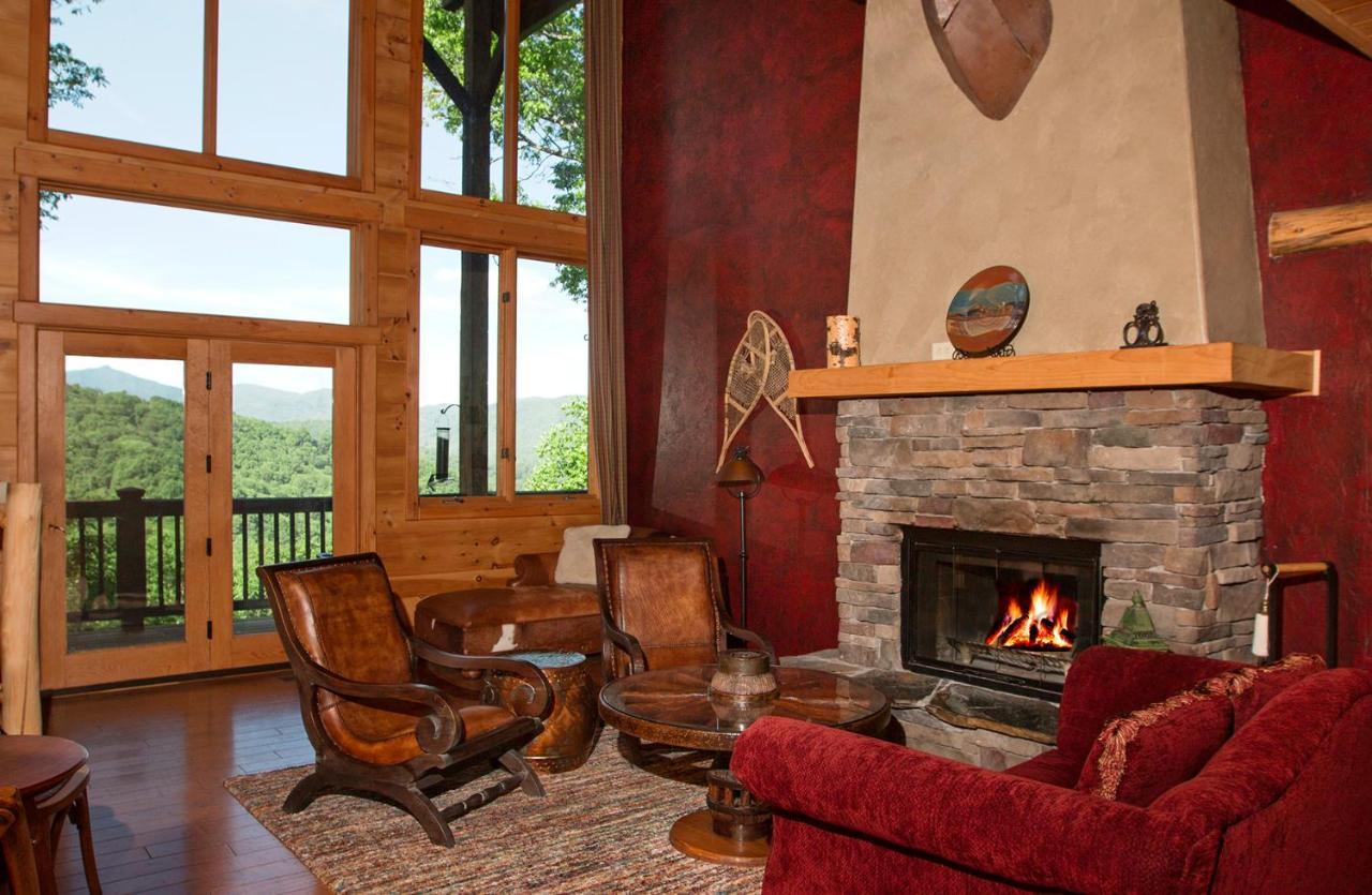 Lazy Bear Lodge Valle Crucis エクステリア 写真