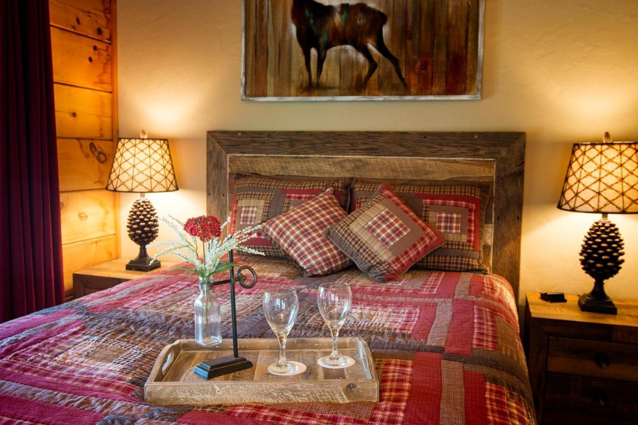 Lazy Bear Lodge Valle Crucis エクステリア 写真