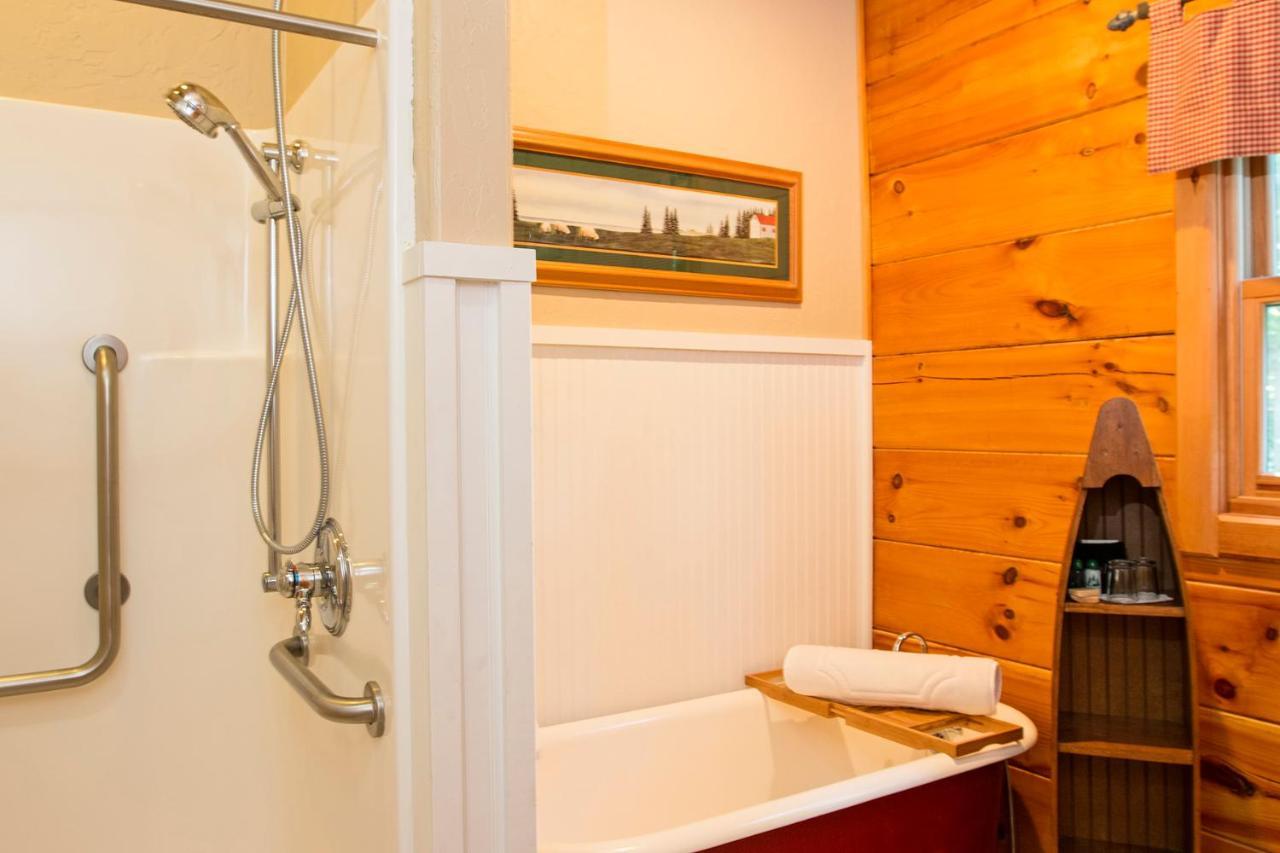 Lazy Bear Lodge Valle Crucis エクステリア 写真