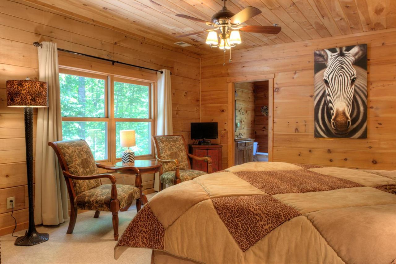 Lazy Bear Lodge Valle Crucis エクステリア 写真