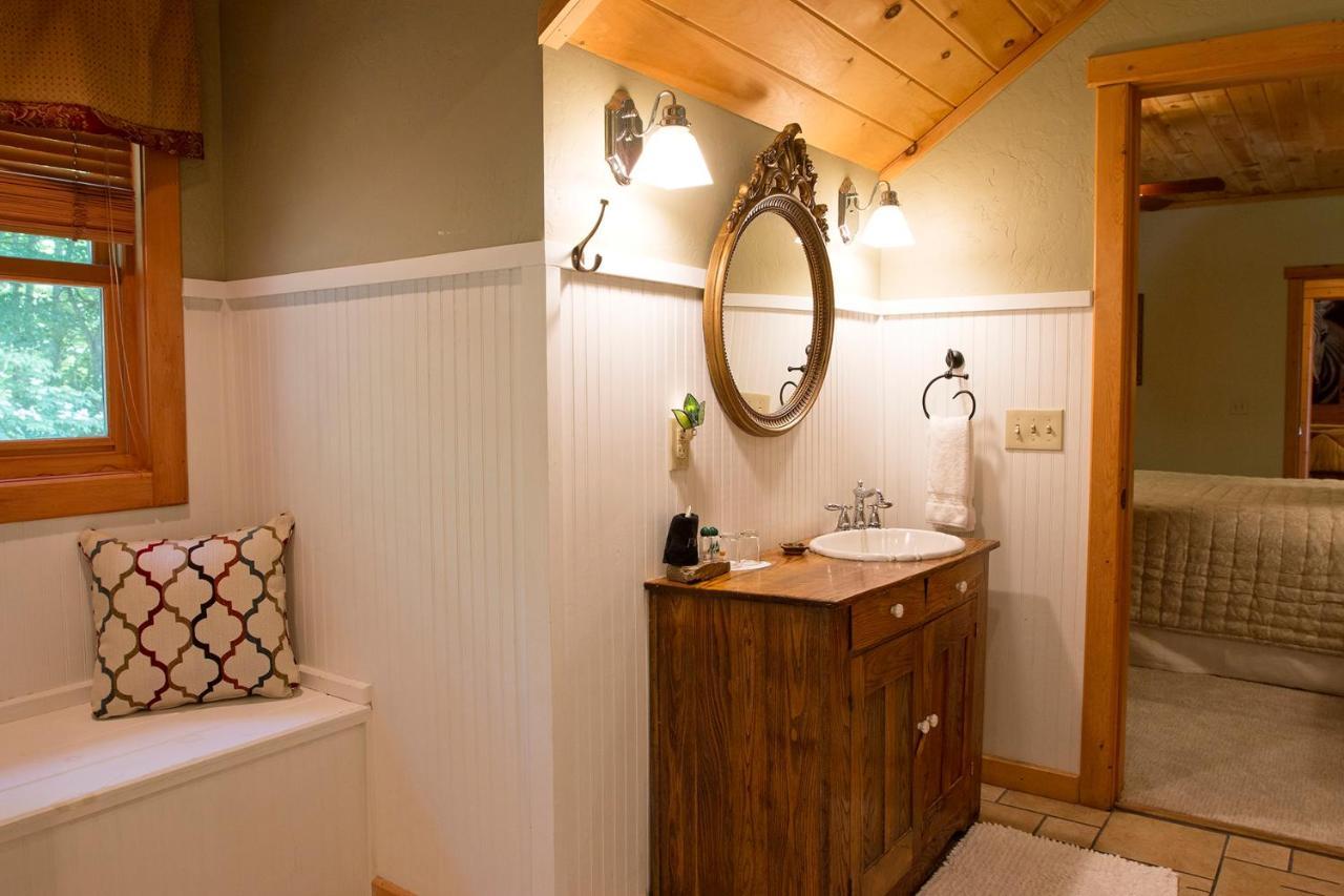 Lazy Bear Lodge Valle Crucis エクステリア 写真